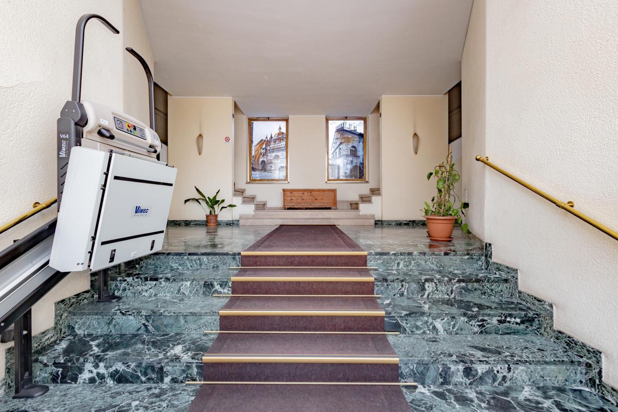 Golden House Apartment Бергамо Екстериор снимка