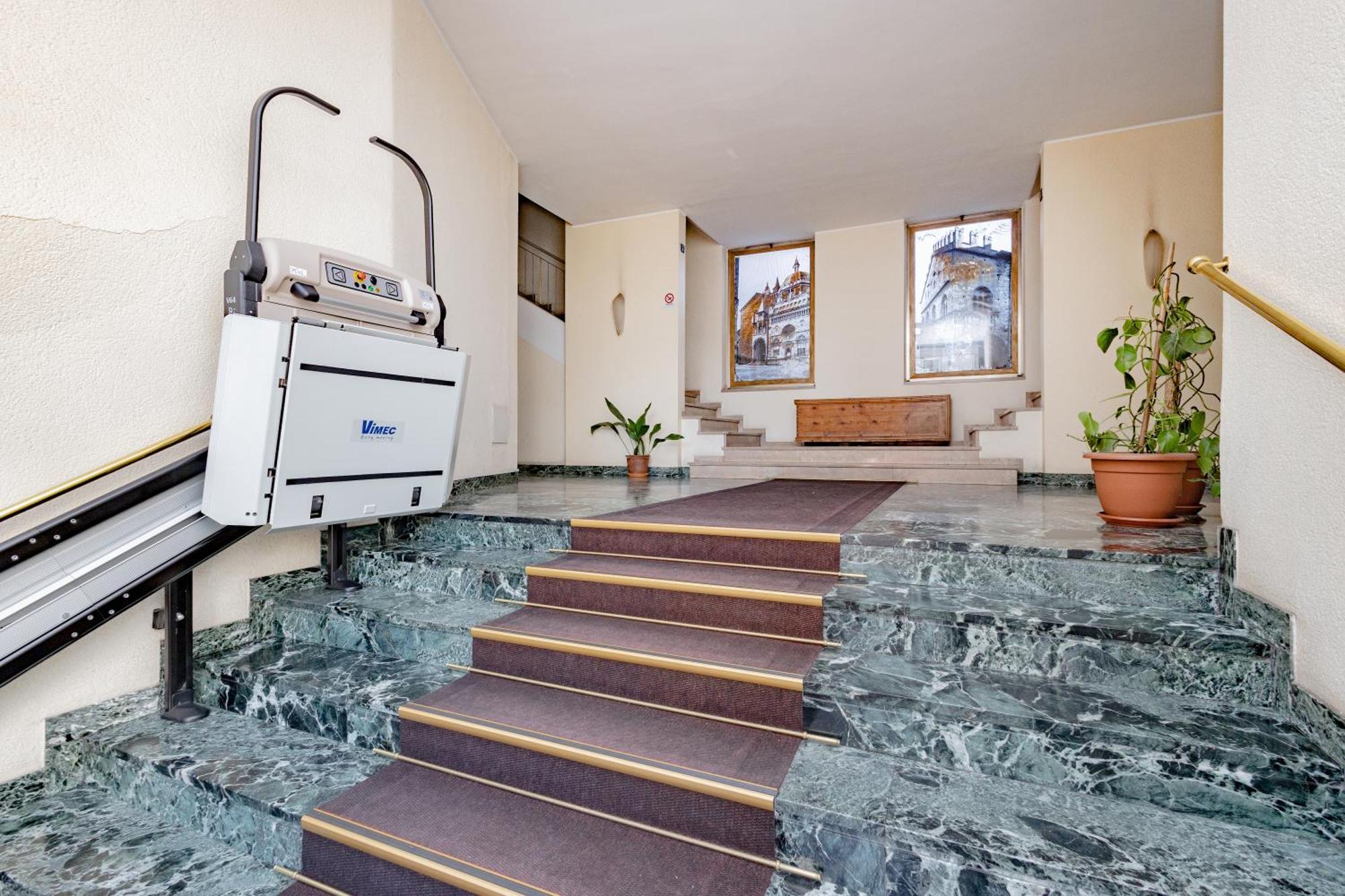 Golden House Apartment Бергамо Екстериор снимка
